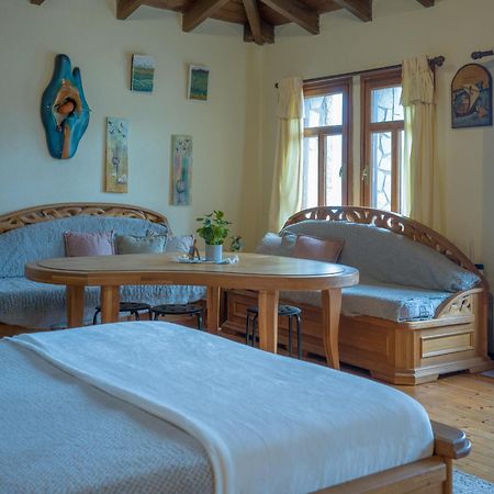 Prespes Lake View Family Apartment Lerin Kültér fotó