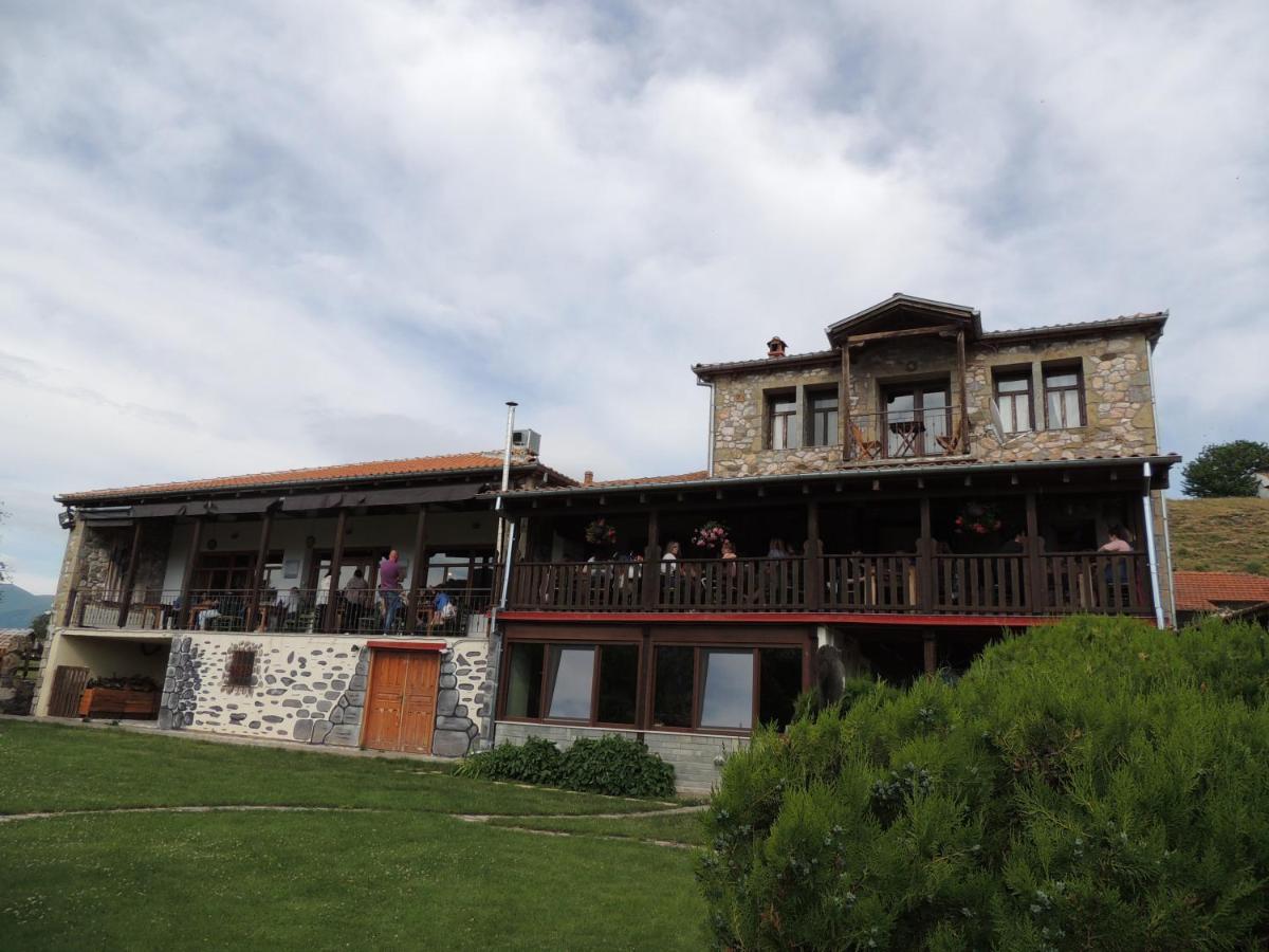 Prespes Lake View Family Apartment Lerin Kültér fotó