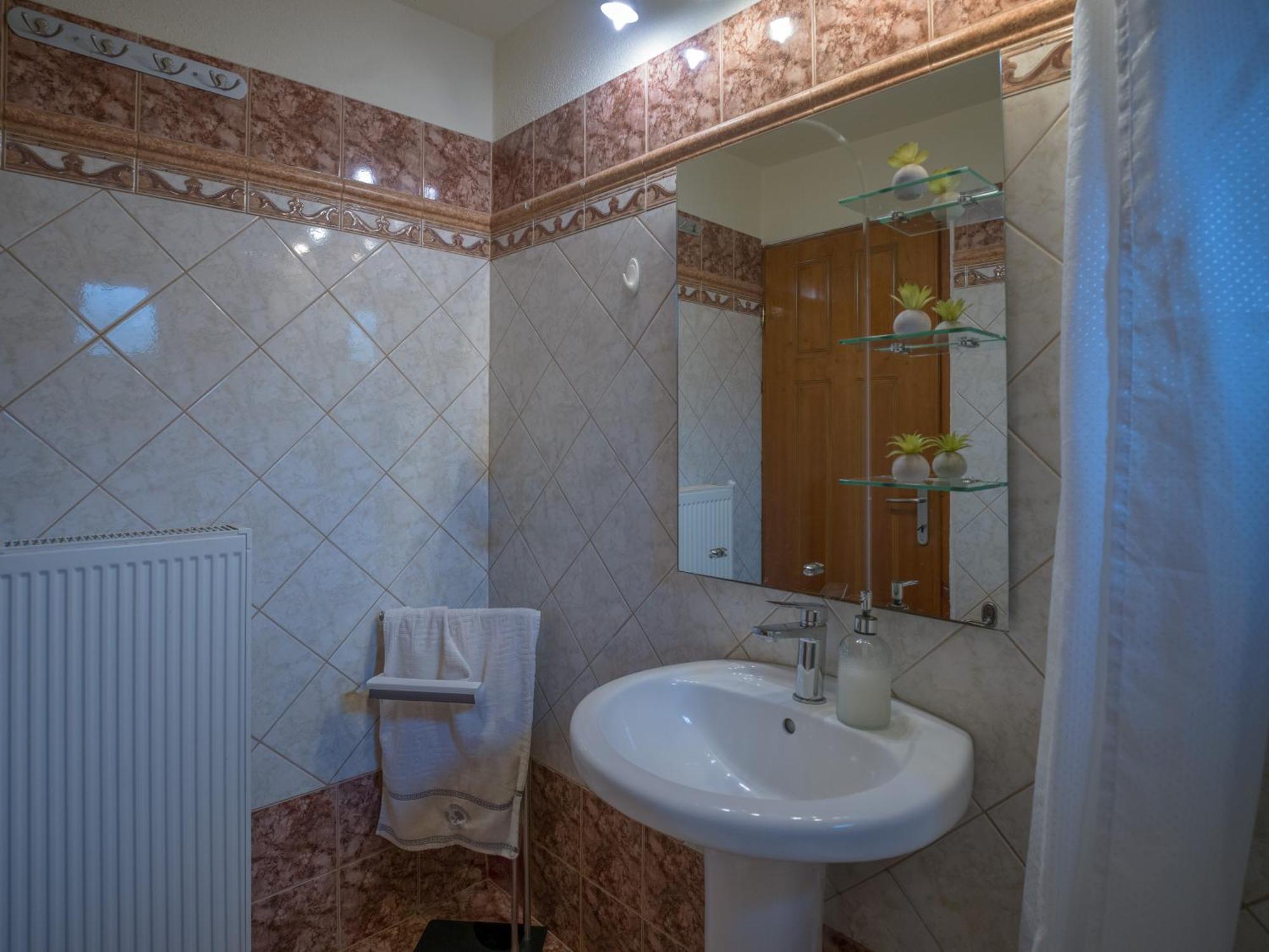 Prespes Lake View Family Apartment Lerin Kültér fotó