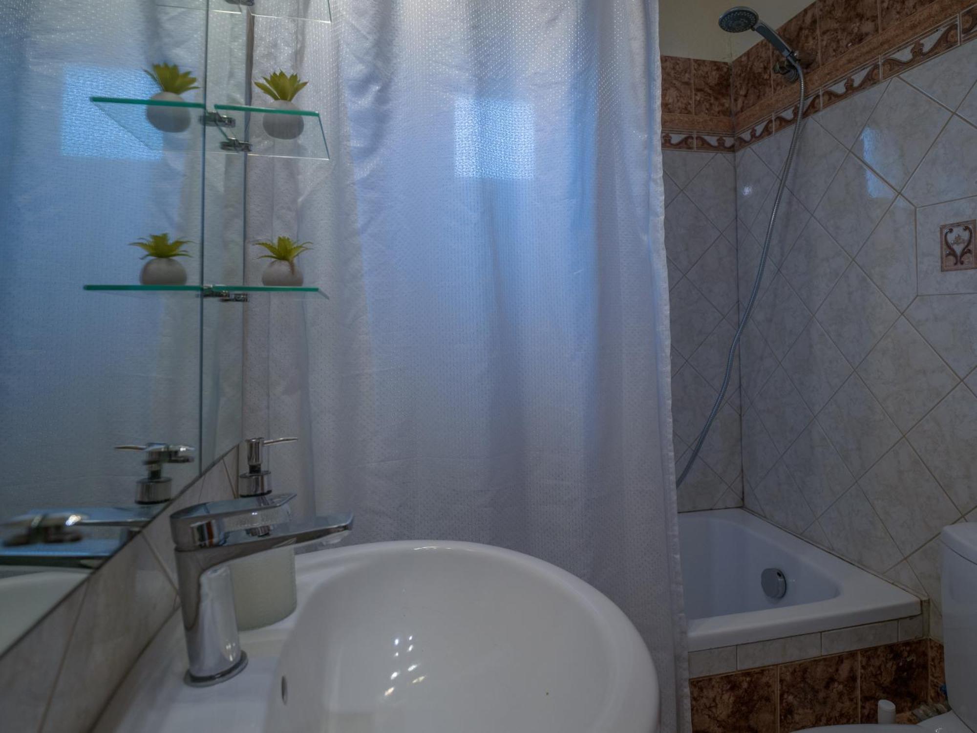 Prespes Lake View Family Apartment Lerin Kültér fotó