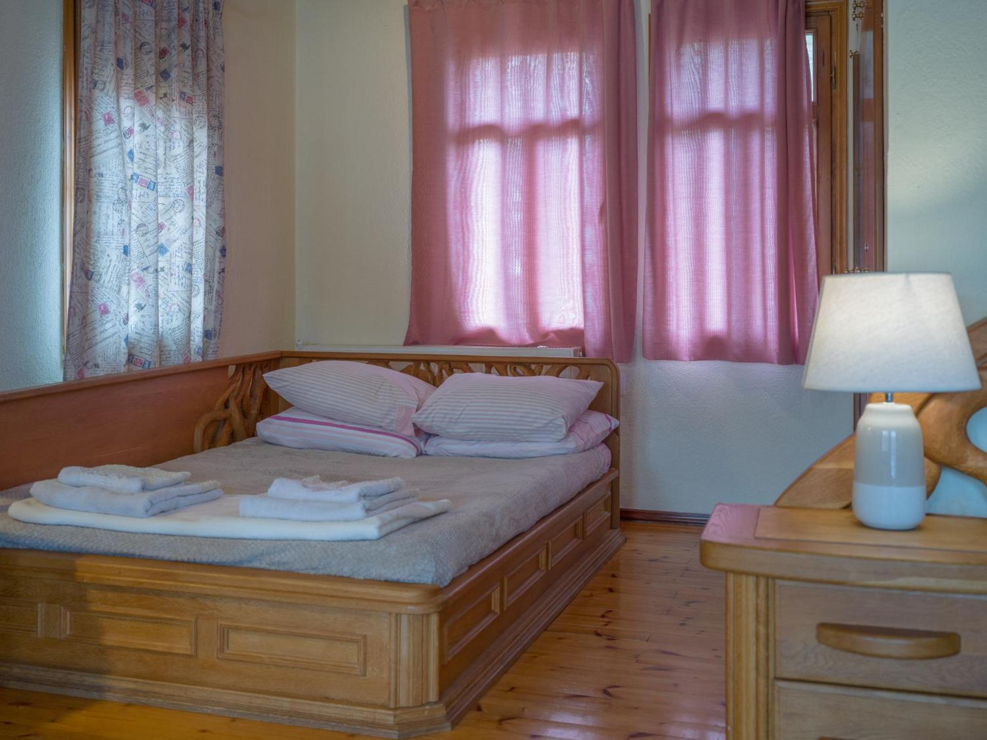 Prespes Lake View Family Apartment Lerin Kültér fotó